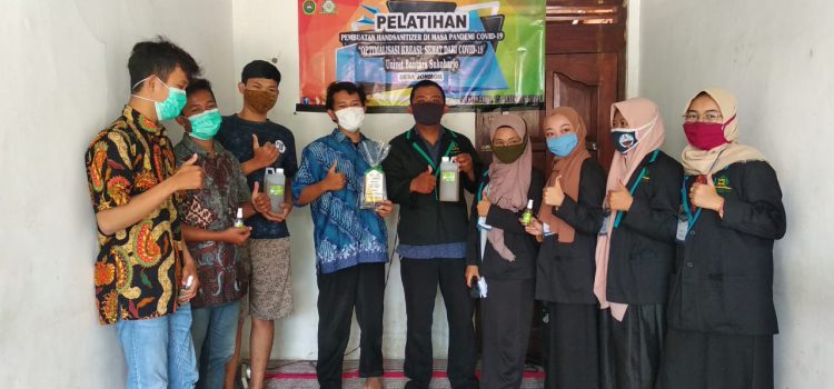 Cegah Penyebaran Covid-19, Mahasiswa Pendidikan Biologi Mengadakan Pelatihan Pembuatan Hand Sanitizer Kepada Masyarakat