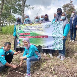 Peringati Hari Bumi, Himabio Laksanakan Tanam Pohon