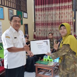 Prodi Pendidikan Biologi Univet Bantara Gelar Implementasi Kerja Sama dan Pelatihan Lilin Aromaterapi di SMA Negeri 1 Nguter Sukoharjo Prodi Pendidikan Biologi Univet Bantara Gelar Implementasi Kerja Sama dan Pelatihan Lilin Aromaterapi di SMA Negeri 1 Nguter Sukoharjo