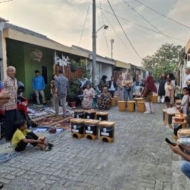 Tingkatkan Kesadaran Lingkungan, Univet Bantara Latih Warga Kelola Sampah Medis