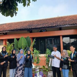 HIMABIO Univet Bantara Laksanakan Penanaman Pohon di SMA Negeri 1 Mojolaban dalam Peringatan Hari Bumi 2026 HIMABIO Univet Bantara Laksanakan Penanaman Pohon di SMA Negeri 1 Mojolaban dalam Peringatan Hari Bumi 2026